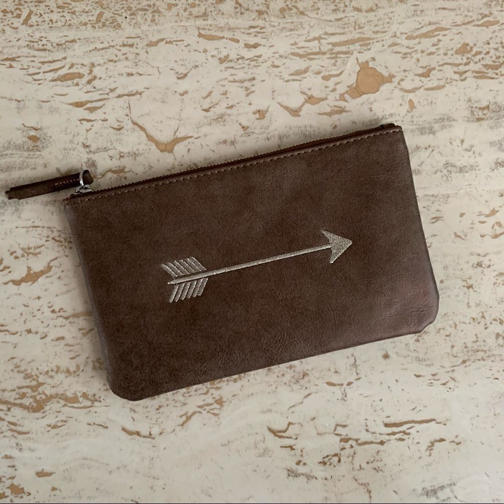 S & D Arrow embroidered pouch